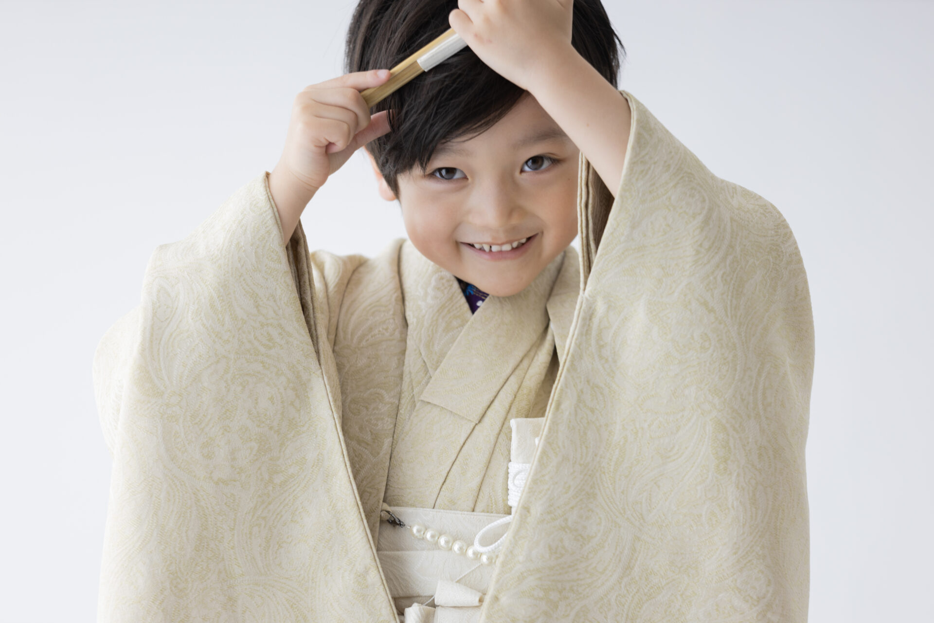 所沢での七五三後撮り：和装で微笑むお子さまと家族写真